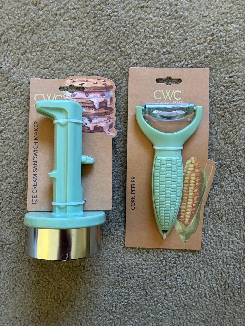 CWC Barbecue/Kitchen Utensils - Ice Cream Sandwich Maker & Corn Peeler
